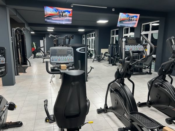 fitplus_Fitnessstudio Hilchenbach Geraetetraining
